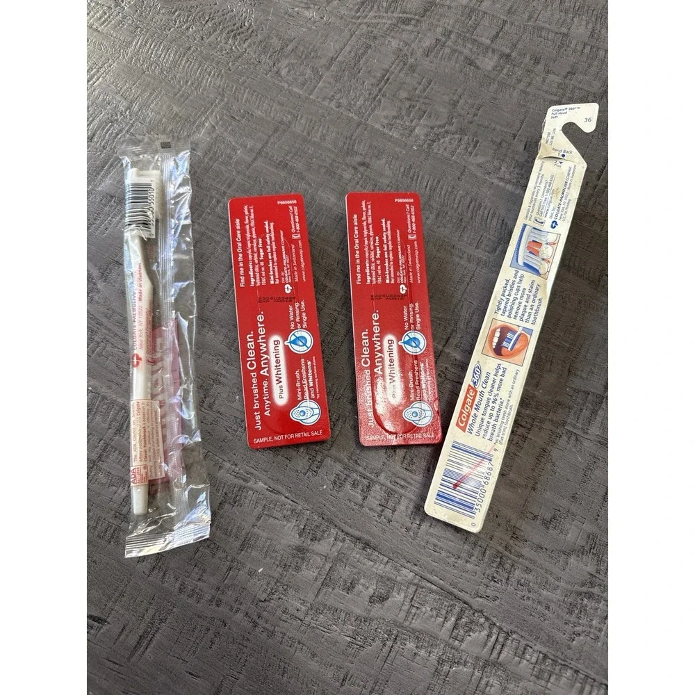 Colgate Toothbrush Lot Vintage‎ & Promo 360 Soft Travel Wisp Whitening Sealed
